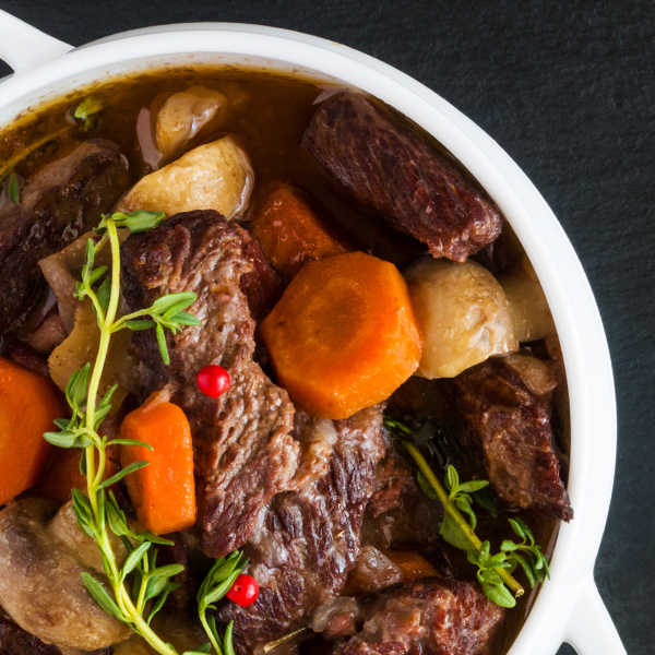 Estofado con Vino y Hierbas 